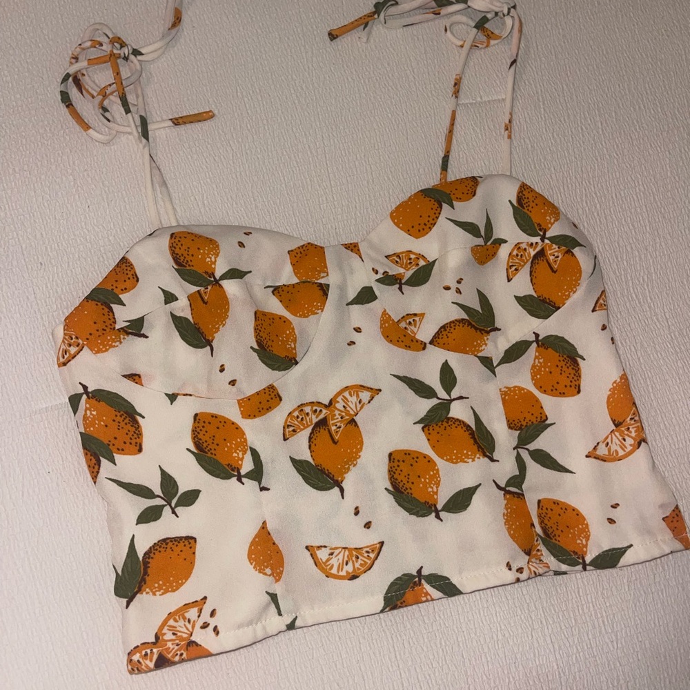 SundayUp top, size small, lemon pattern, zips up on the side
